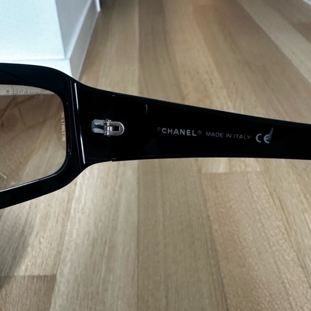 CHANEL Black Rectangular Logo Crystal Sunglasses - Picture 5 of 5